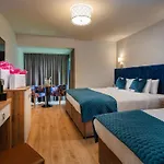 Bay Szálloda 4*