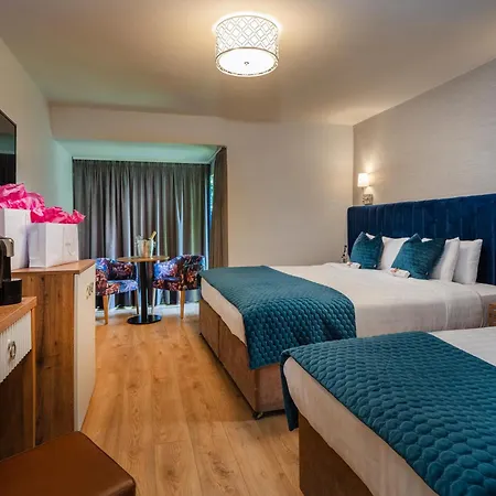 Bay Hotell 4*