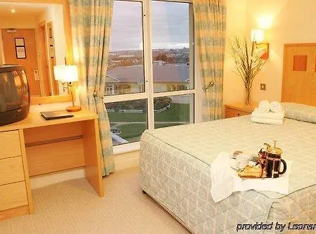 Bay Hotell