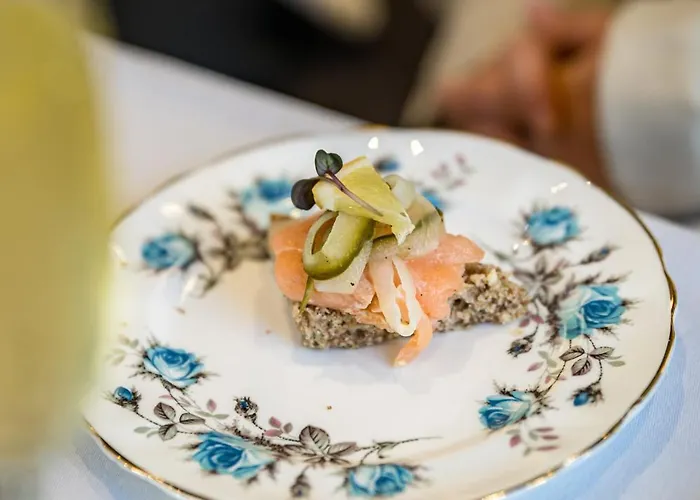 Bay מלון ארקלו